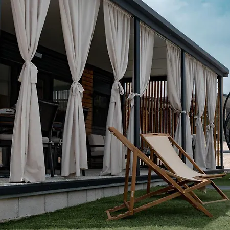 Innova Travelvir - Mobhome Larus Campsite Pirovac