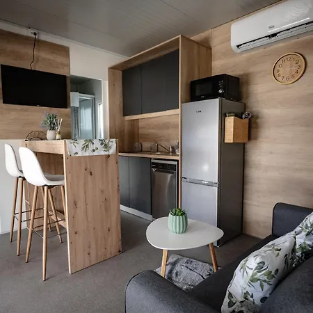 Campsite Charta Mobile Larus