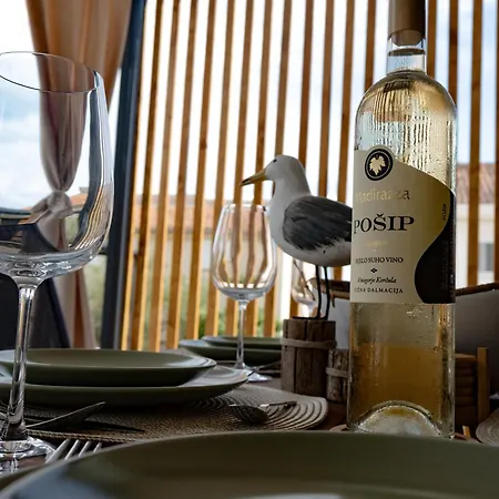 Charta Mobile Larus * Pirovac